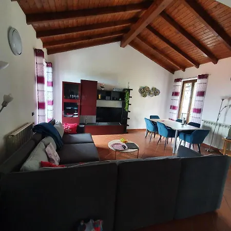 Casa Shila Dumenza